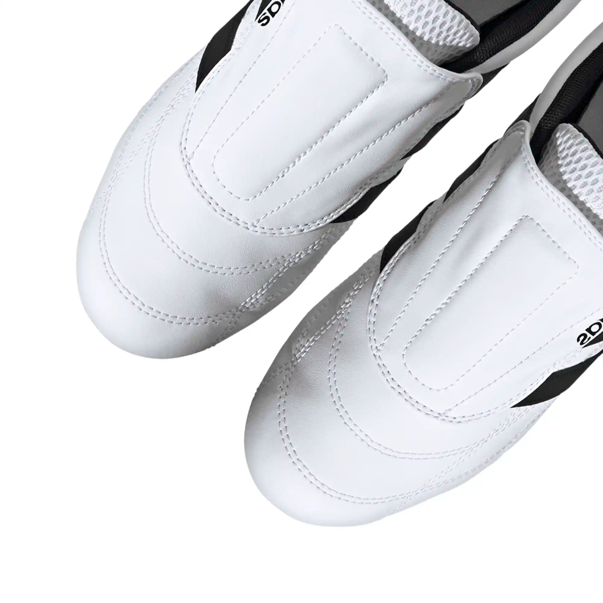 Tenis adidas Casual Tekwen Mujer JS3870
